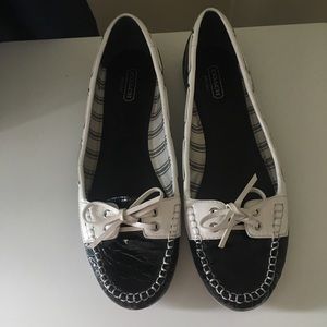 Coach - Sz 9.5 ‘Percy’ Patent Leather Boat Shoes